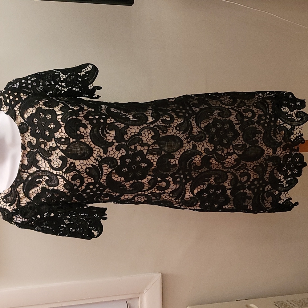 R&K Short Sleeve Crochet Black/Cream Dress - Size 2P